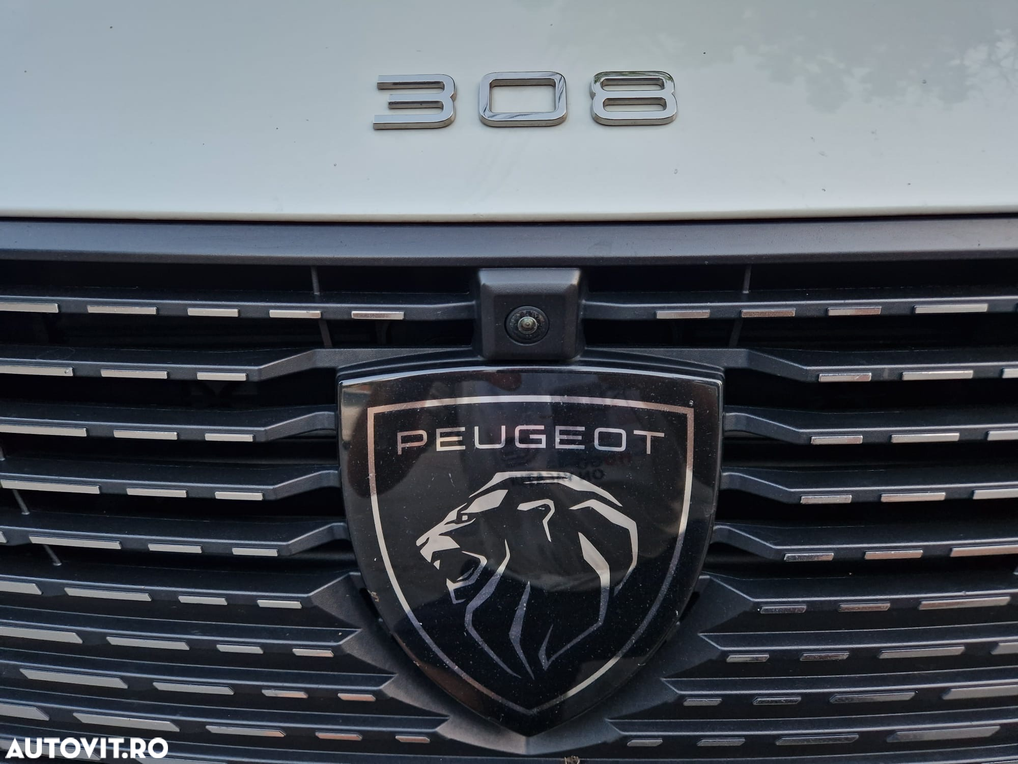 Peugeot 308 1.2 L PureTech Turbo S&S EAT8 Allure Pack - 27