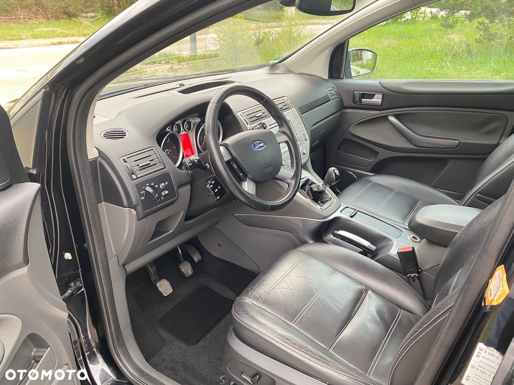 Ford Kuga 2.0 TDCi Titanium - 25
