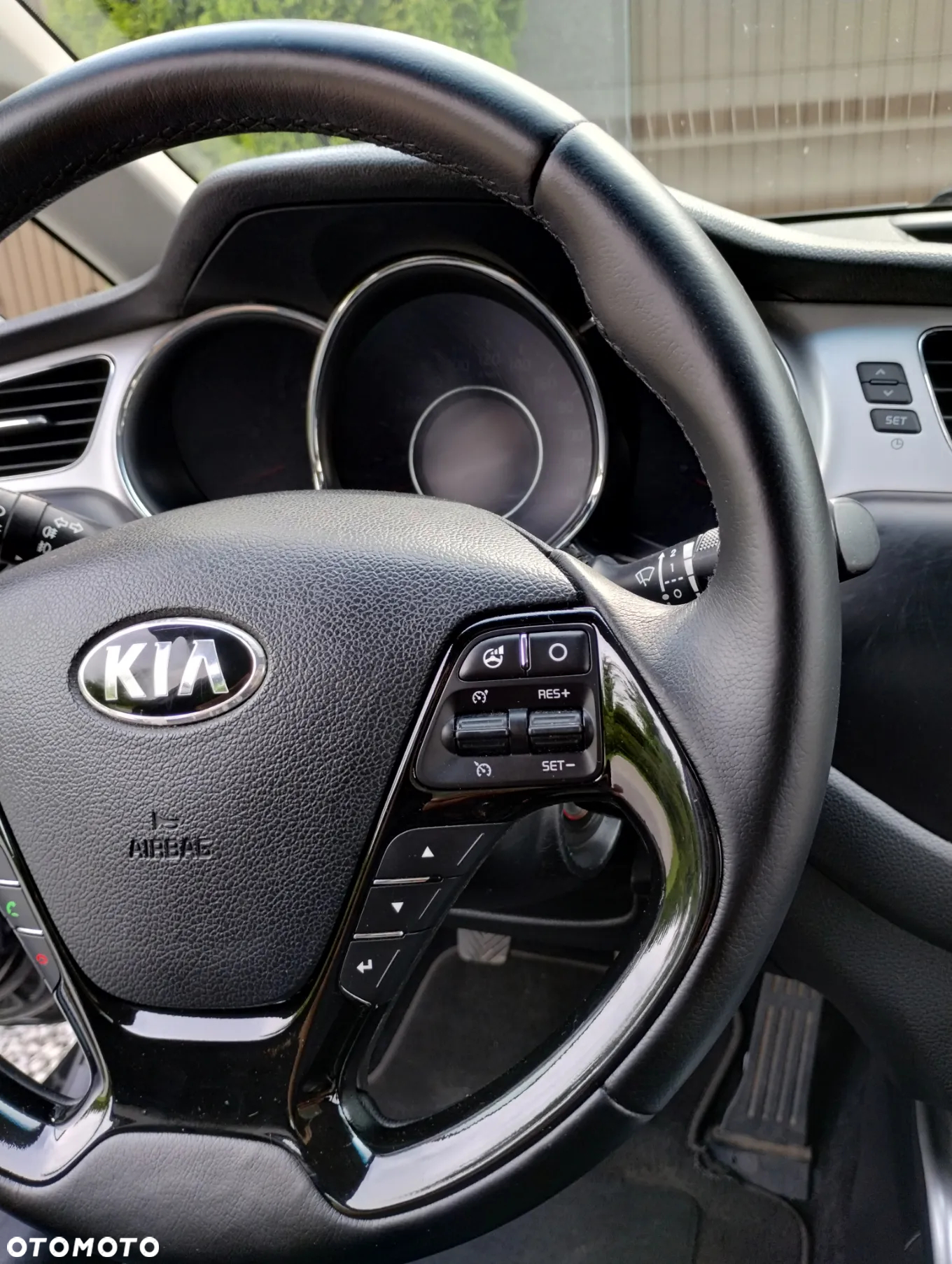 Kia Ceed 1.6 CRDi 128 ISG SW Spirit - 25