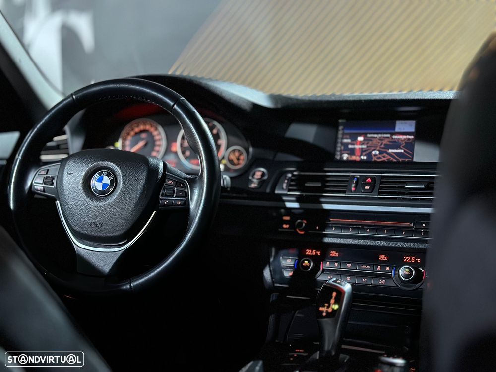BMW 520 d Auto - 29