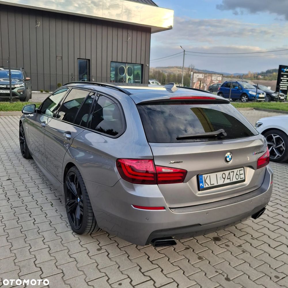 BMW Seria 5 M550d xDrive Sport-Aut - 2