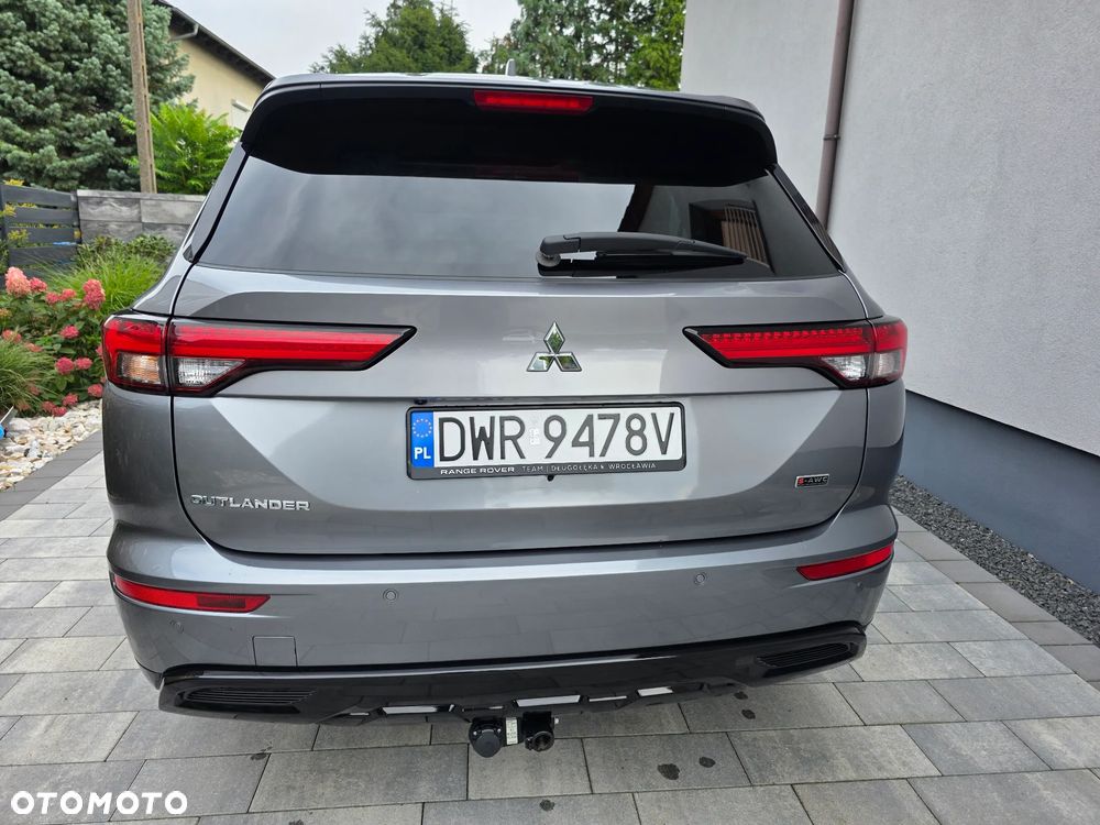 Mitsubishi Outlander 2023 photo 4