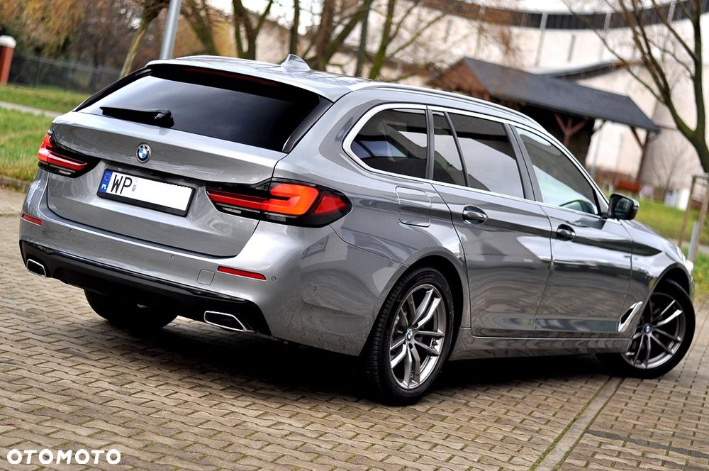 BMW Seria 5 520i - 1
