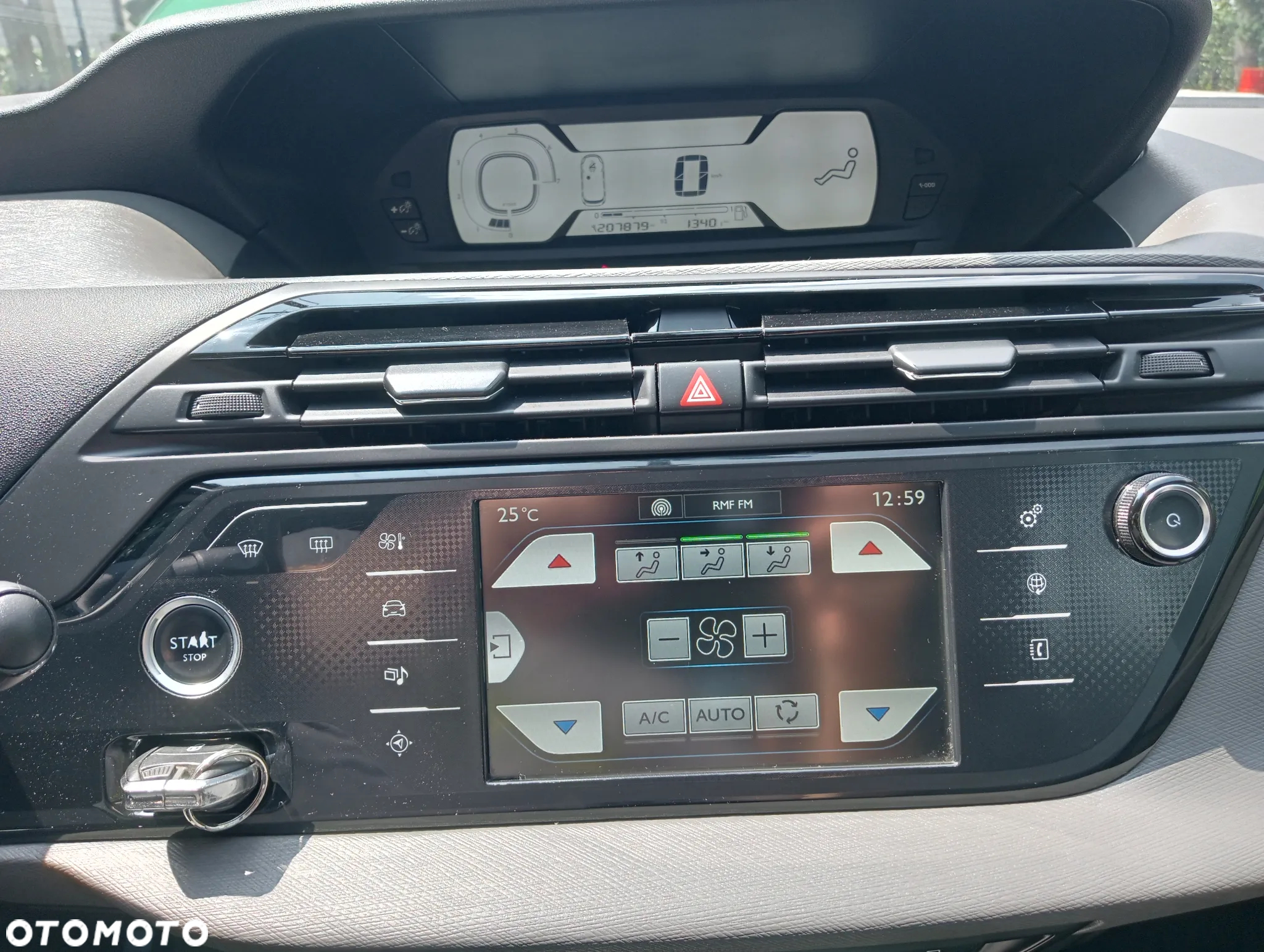 Citroën C4 Grand Picasso - 23