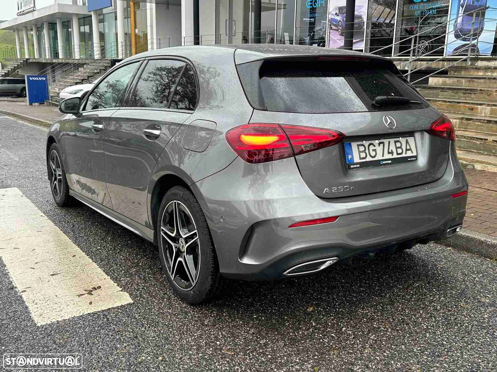 Mercedes-Benz A 250 e - 4