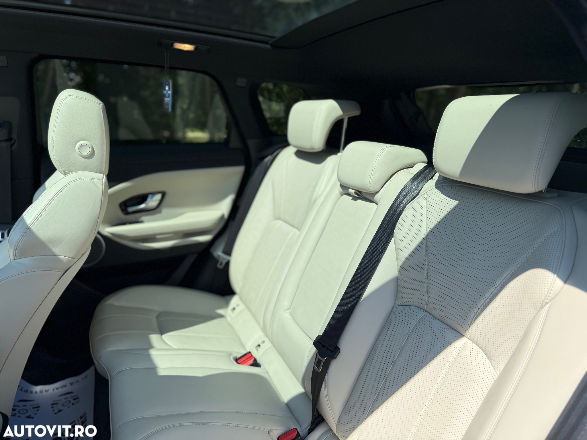 Land Rover Range Rover Evoque - 9