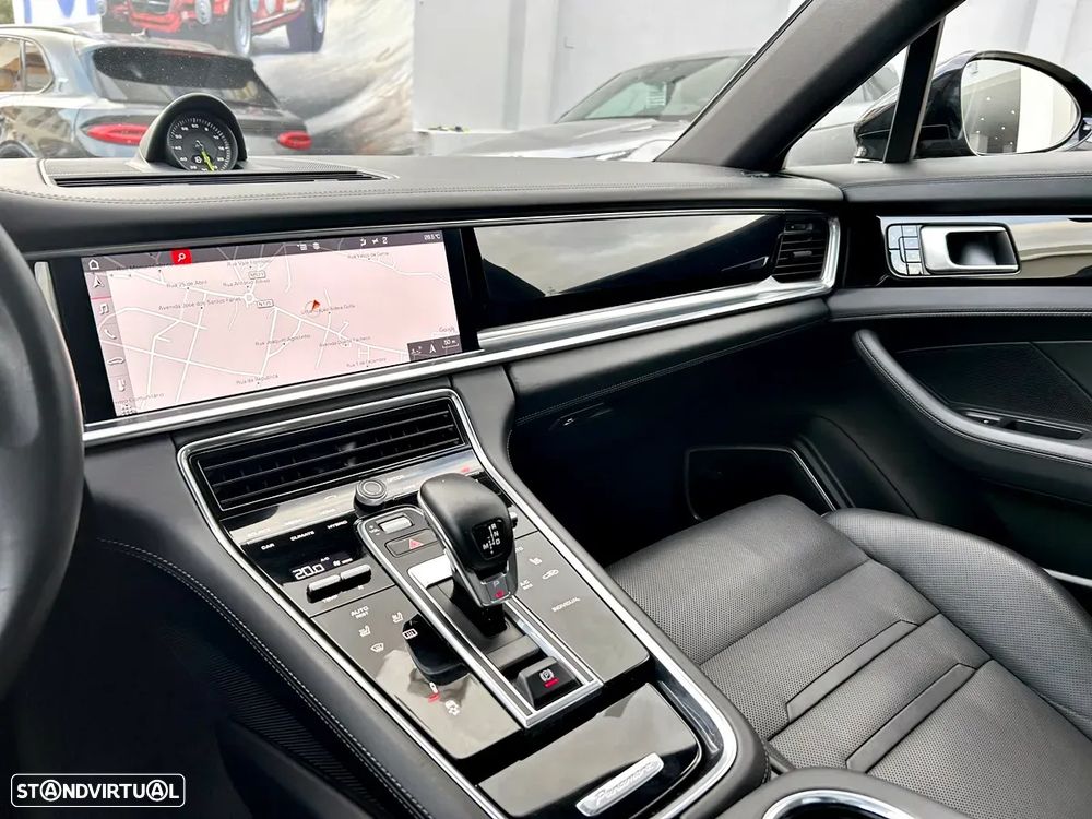 Porsche Panamera 4 E-Hybrid - 15