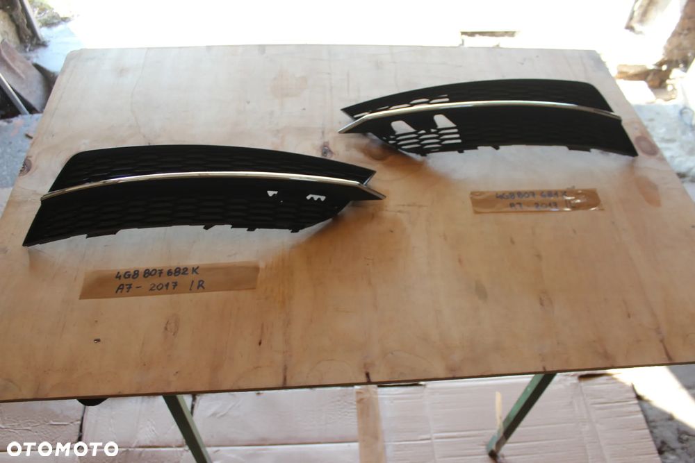 KRATKA ZDERZAKA PRAWA AUDI A7 C7 LIFT S LINE 4G8807682K 2015 - 1