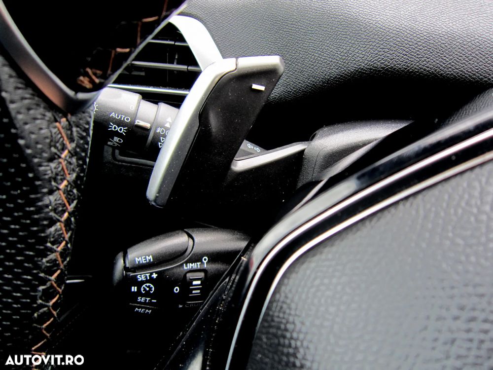 Peugeot 5008 BlueHDI 130 EAT8 GT - 13