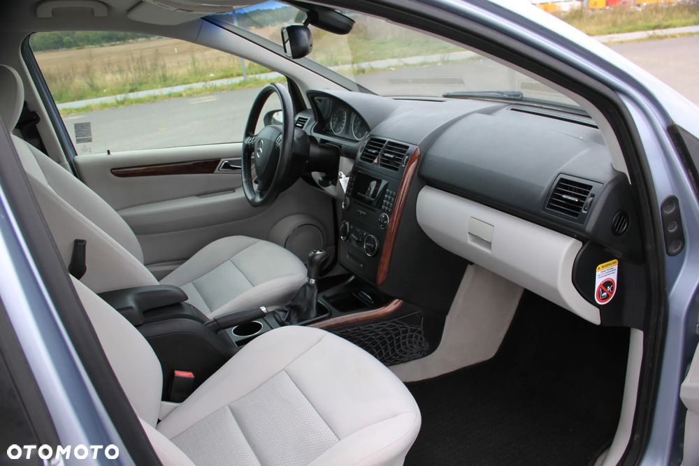 Mercedes-Benz Klasa A 170 Elegance - 12