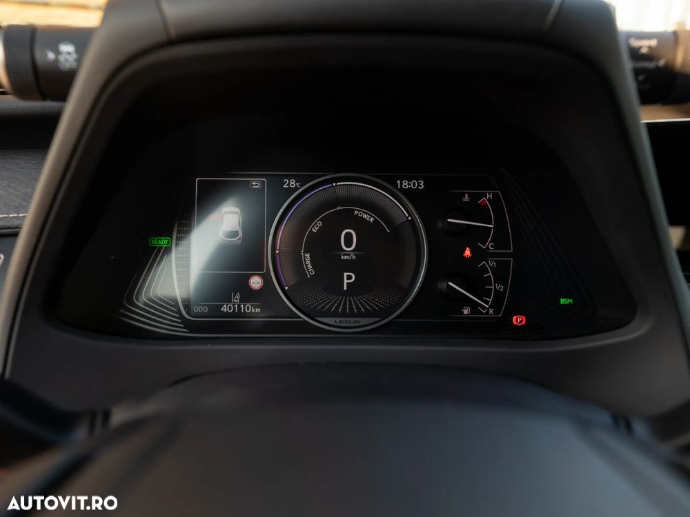Lexus UX 250h (E-FOUR) F SPORT - 11