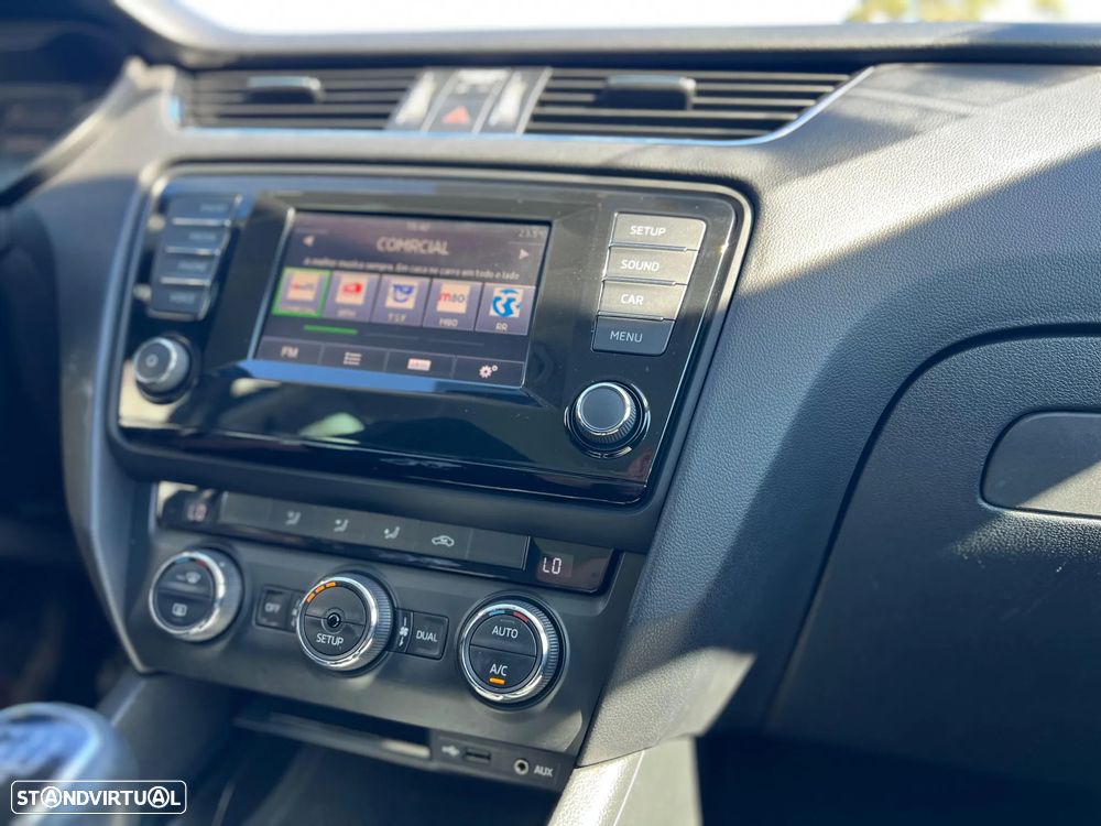 Skoda Octavia Break 1.6 TDI DPF Elegance - 6