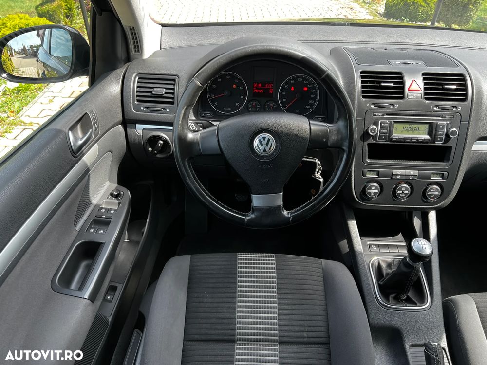 Volkswagen Golf 1.4 Comfortline - 25