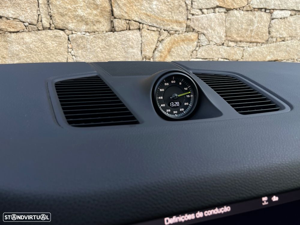 Porsche Cayenne Coupé E-Hybrid - 26