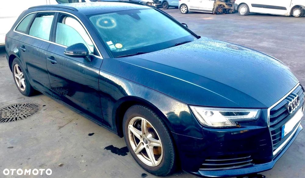 Audi A4 - 1