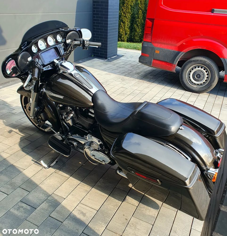 Harley-Davidson Touring Street Glide - 6