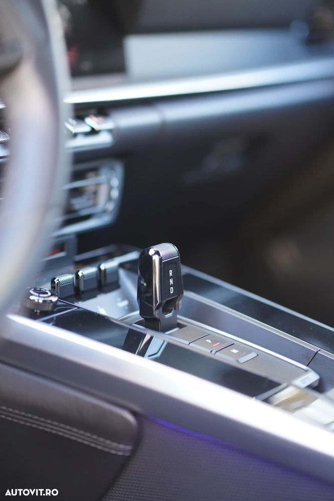 Porsche 911-TURBO-S - 25