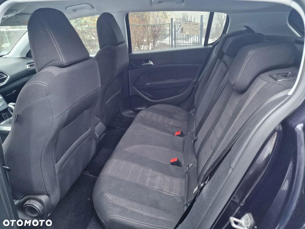 Peugeot 308 1.6 BlueHDi Style S&S - 20