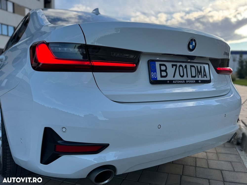 BMW Seria 3 318i AT - 12