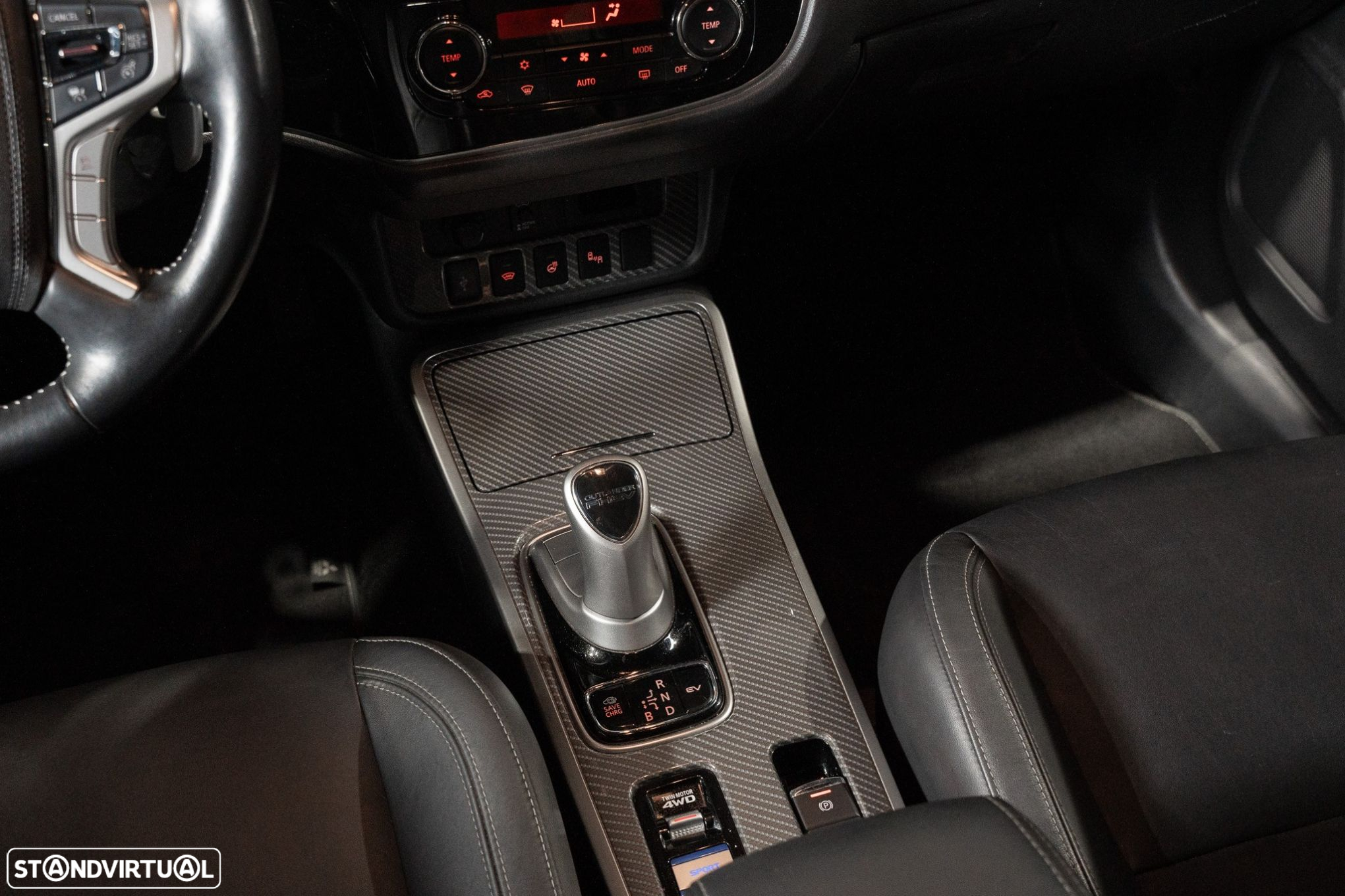 Mitsubishi Outlander 2.4 PHEV Instyle - 13