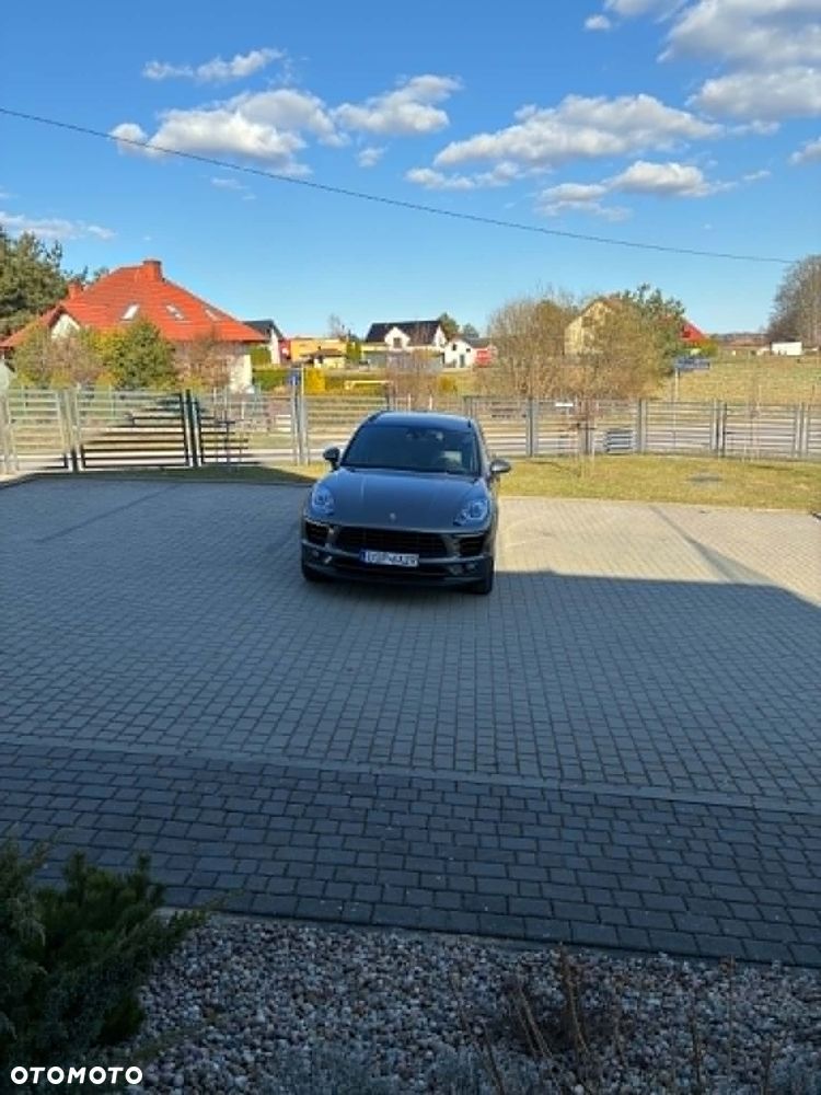 Porsche Macan Standard - 12