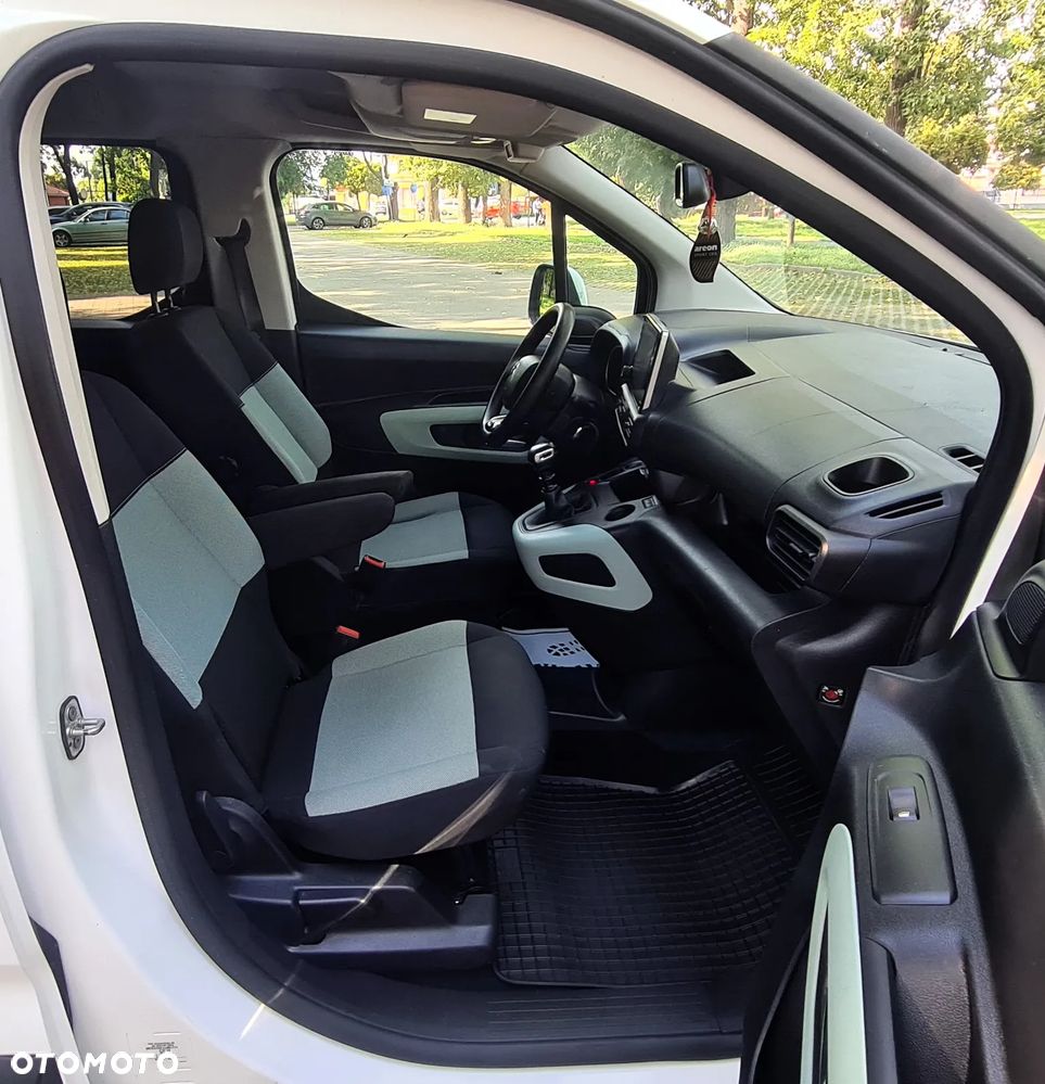 Citroën Berlingo XL BlueHDi 130 SHINE - 24