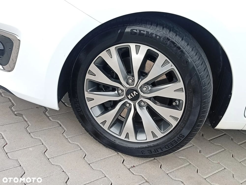 Kia Ceed - 17