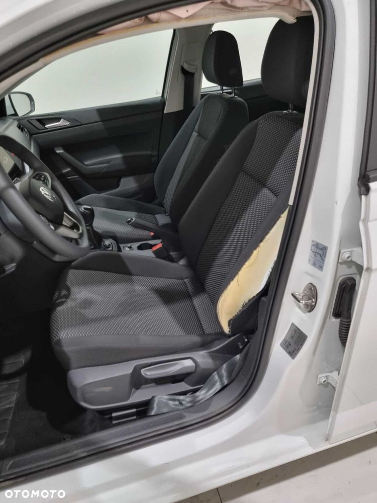 Volkswagen Polo - 18