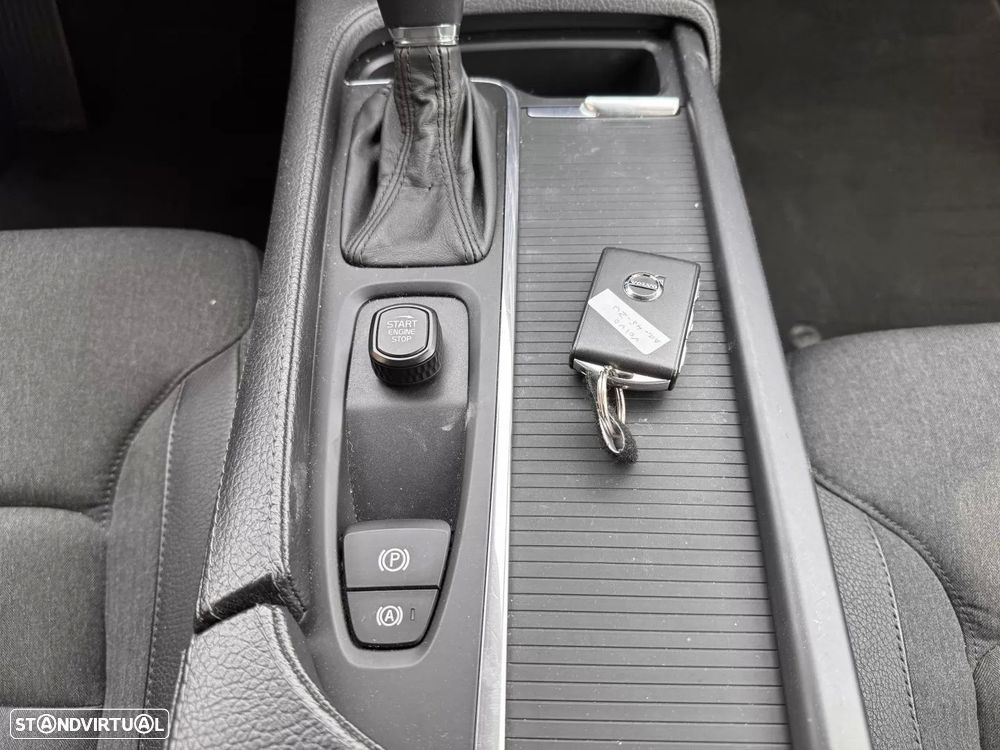 Volvo V90 D3 Geartronic Momentum - 23