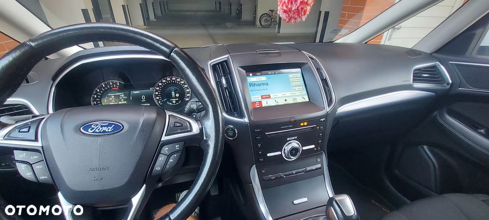 Ford S-Max 2.0 TDCi Titanium PowerShift - 12