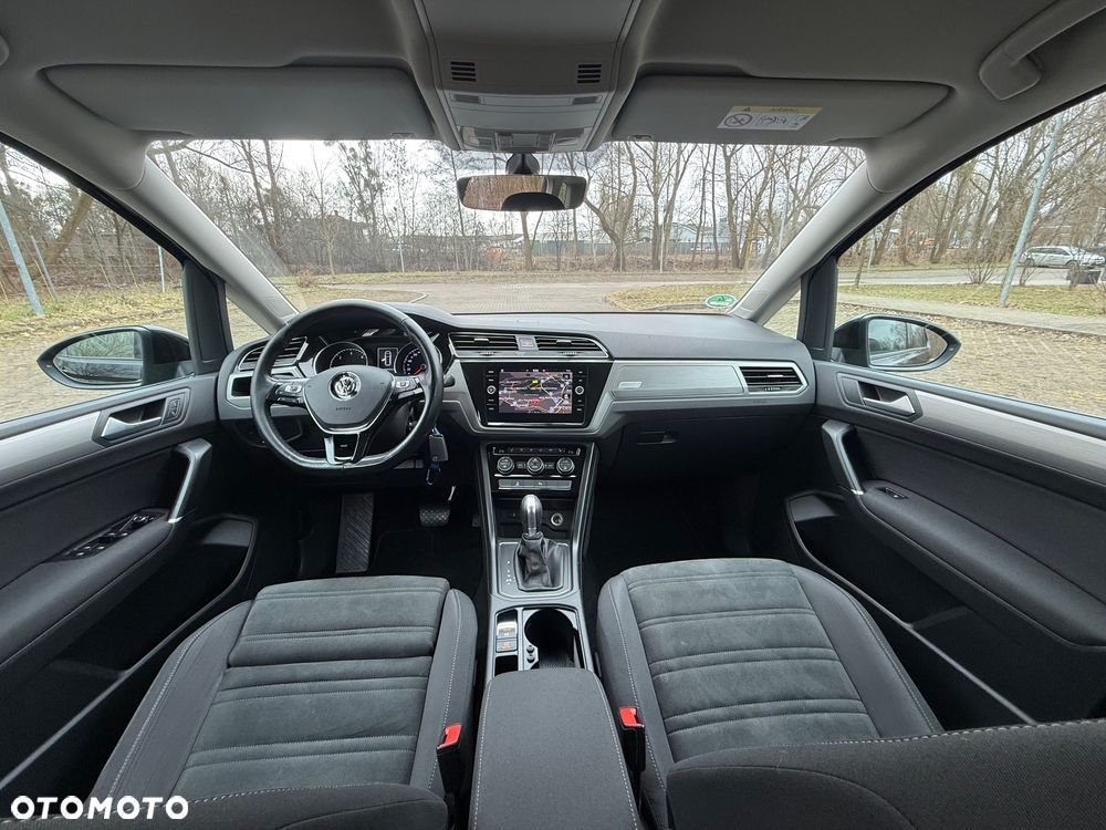 Volkswagen Touran 2.0 TDI SCR DSG ACTIVE - 26