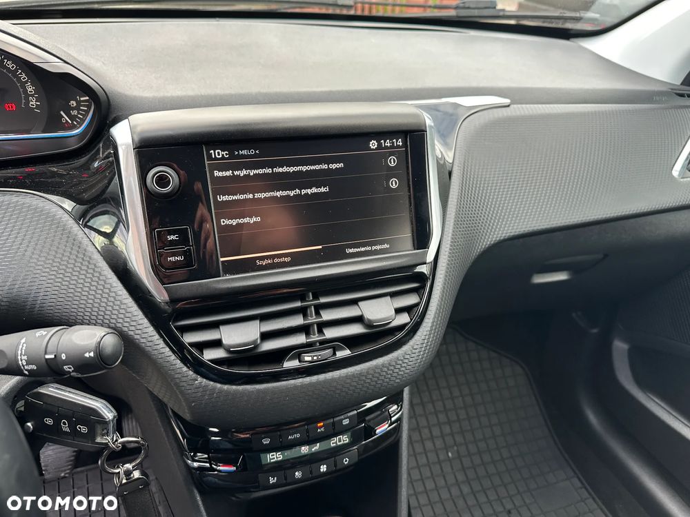 Peugeot 2008 - 14