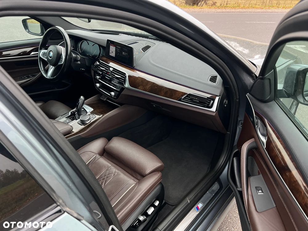 BMW Seria 5 520d xDrive M Sport sport - 10