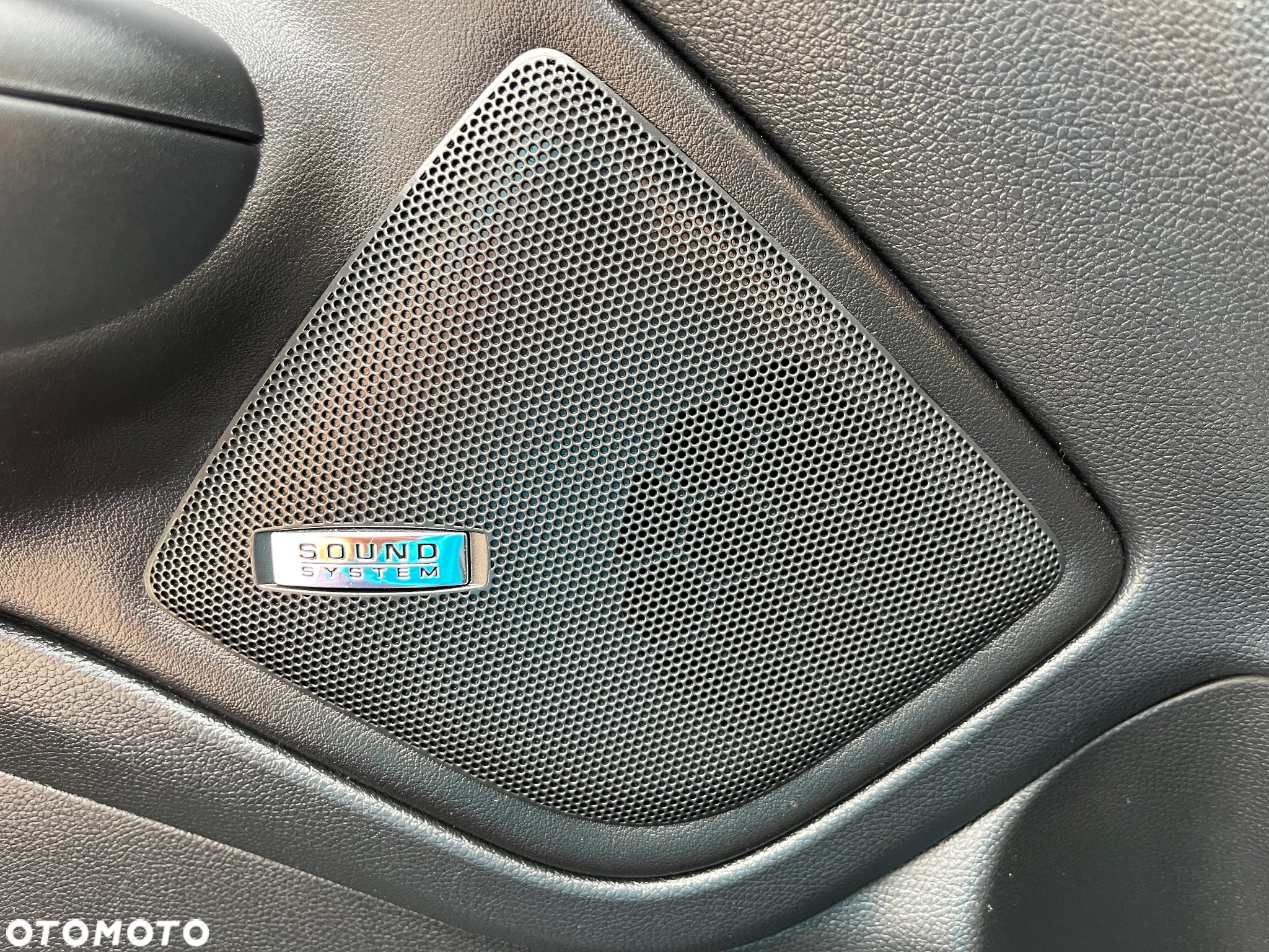 Skoda Octavia Combi 2.0 TDI CR DPF DSG RS - 36