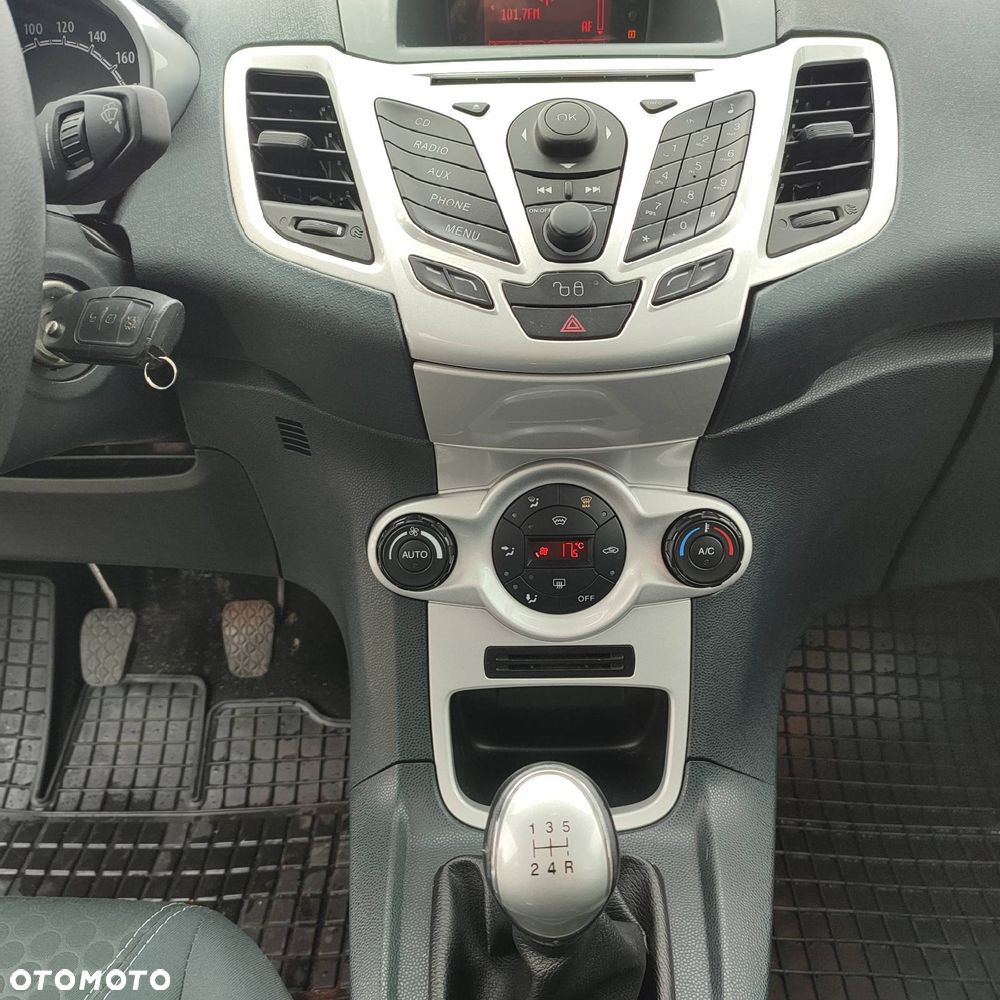 Ford Fiesta 1.25 Titanium X - 11