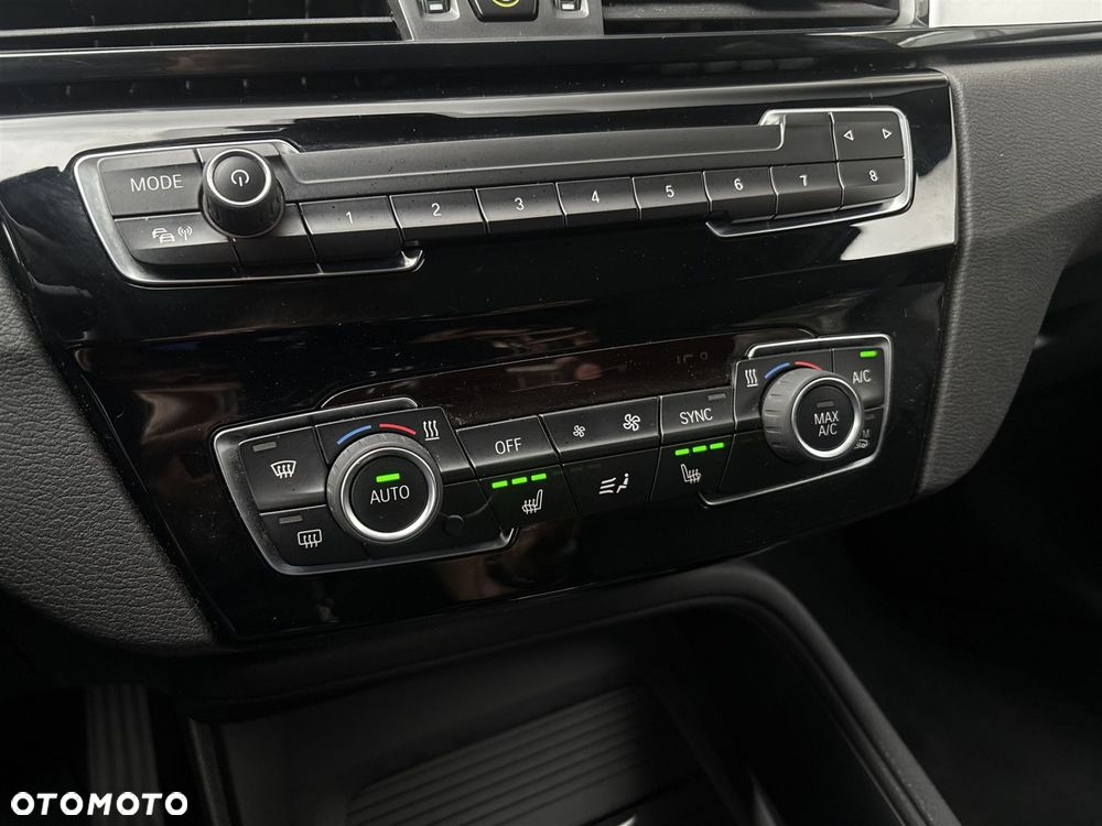BMW X1 sDrive18i - 15