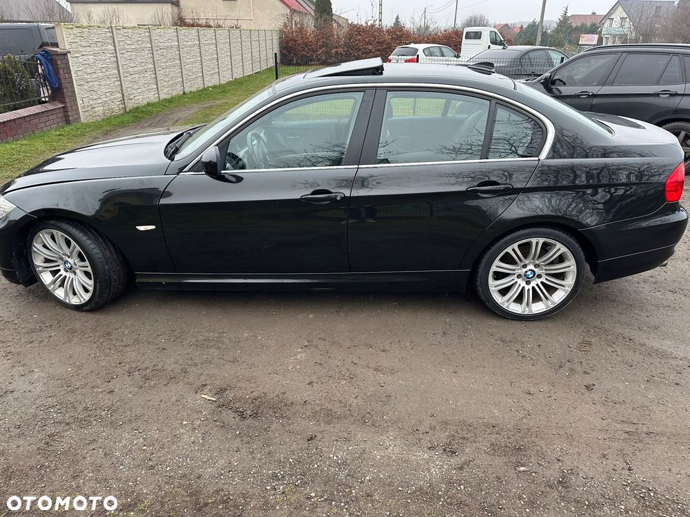 BMW Seria 3 325i Edition Exclusive - 3