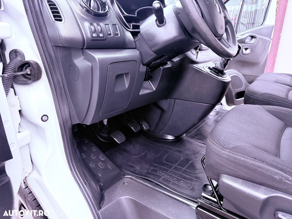 Renault Trafic - 24