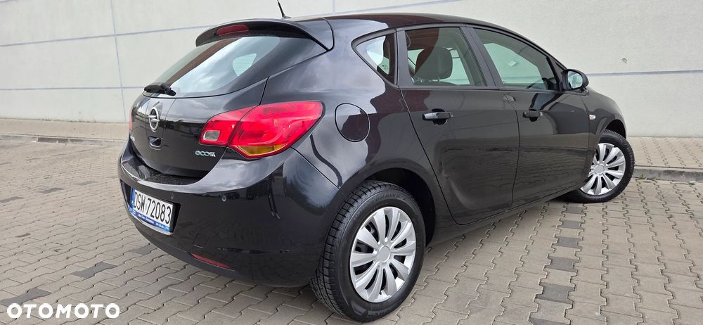 Opel Astra 1.4 ecoFLEX - 10