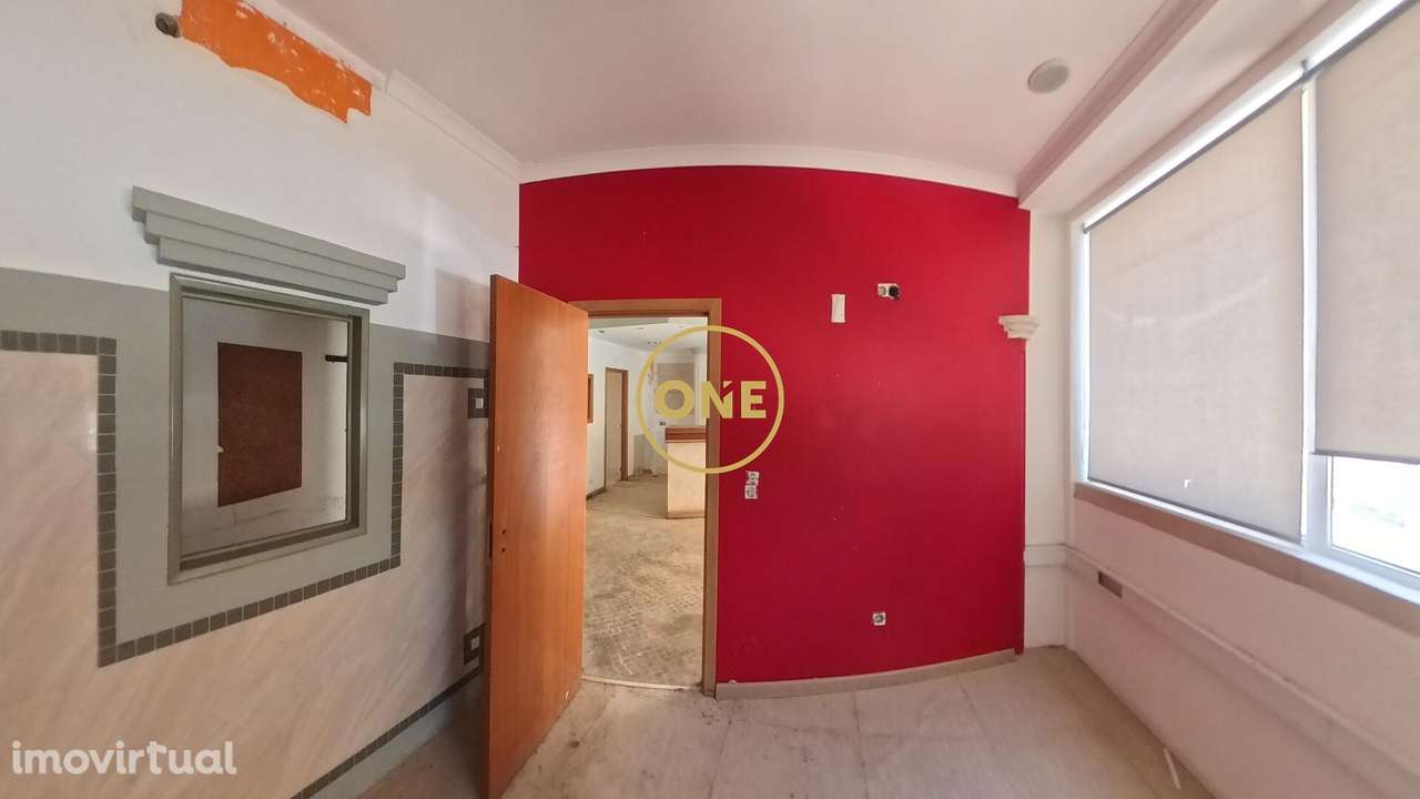 Loja com licença para serviços -  Faro - Localização Privilegiada - Grande imagem: 2/4