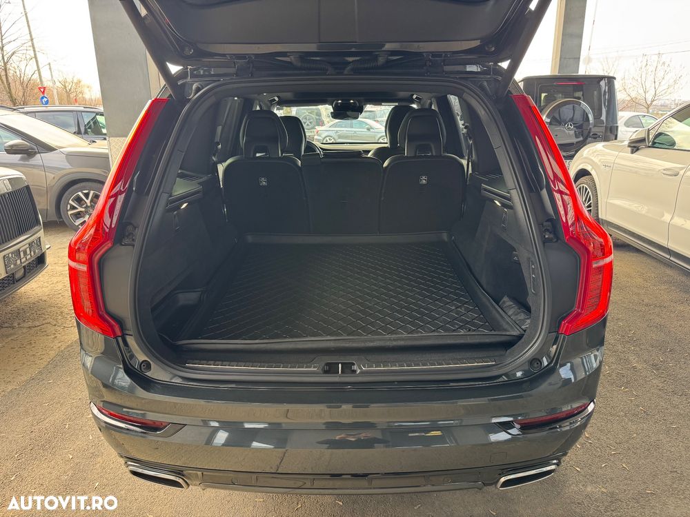 Volvo XC 90 D5 AWD Geartronic RDesign - 26