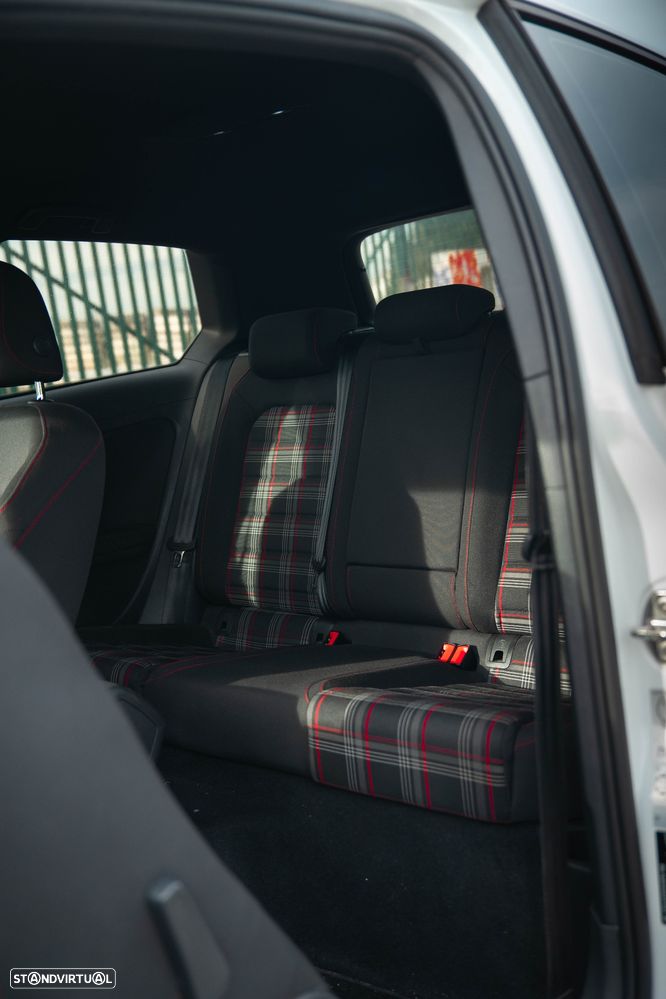 VW Golf GTI BlueMotion - 8