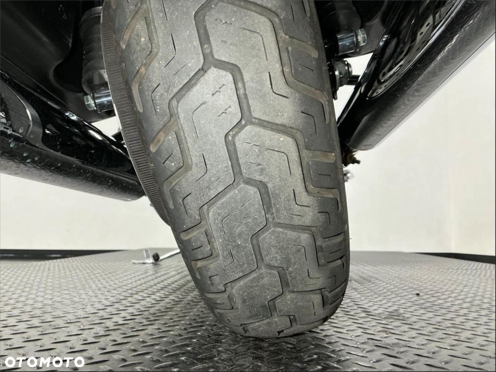 Harley-Davidson Touring Road King - 19