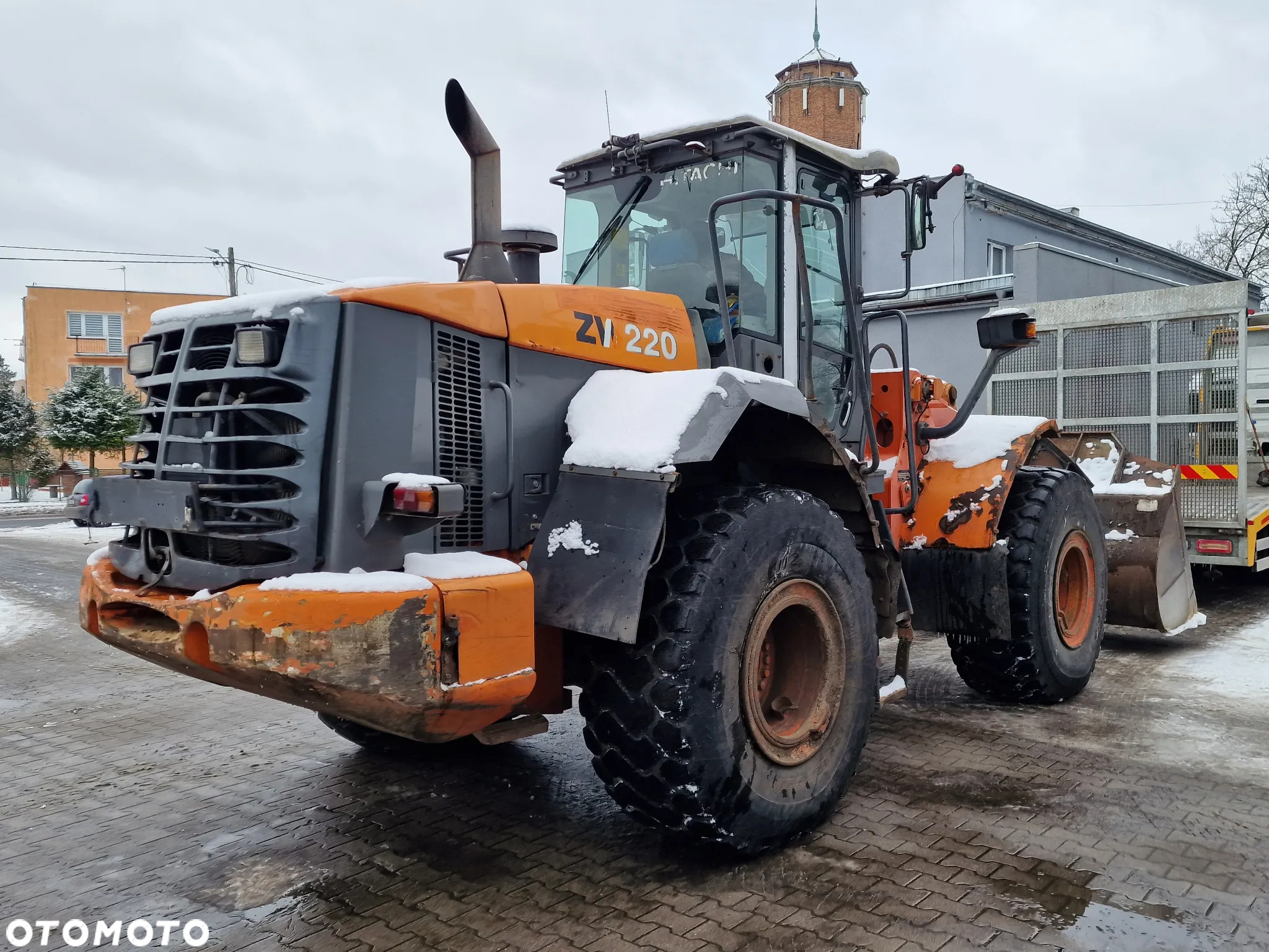 Hitachi ładowarka  Fadroma ZW220 - 5