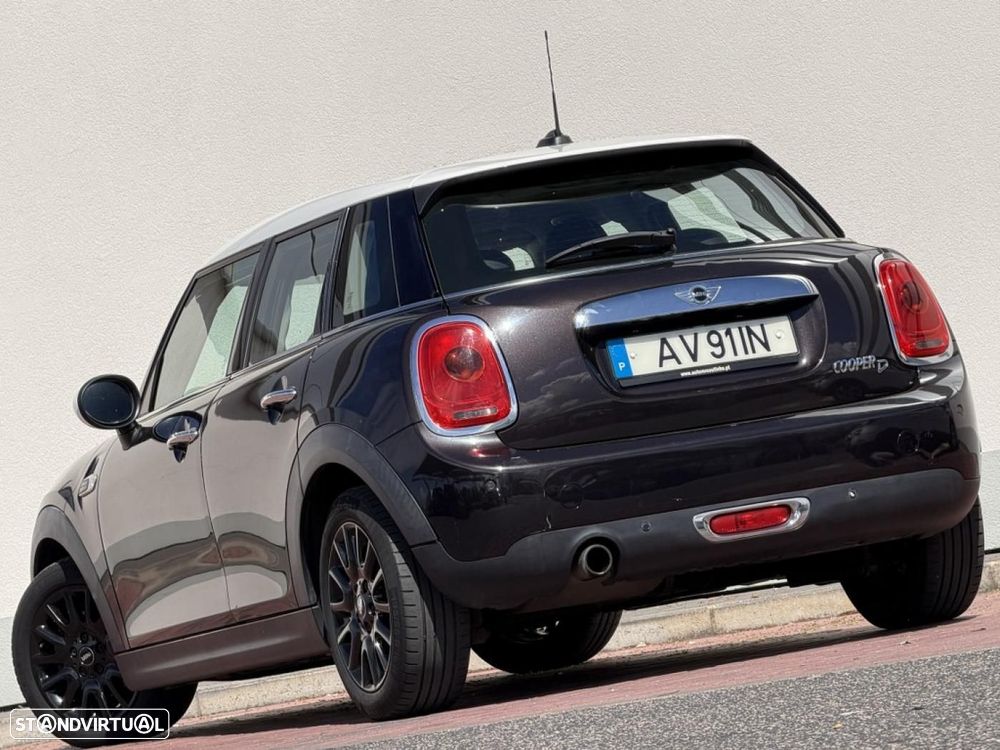 MINI 5 Portas Cooper D 4Business - 34