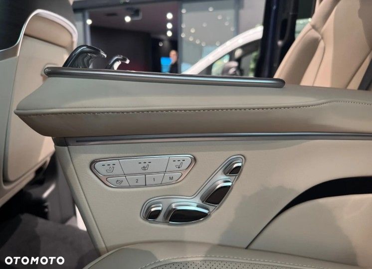 Mercedes-Benz Klasa V 300 d 4-Matic 9G-Tronic Exclusive (ekstra d³) - 12