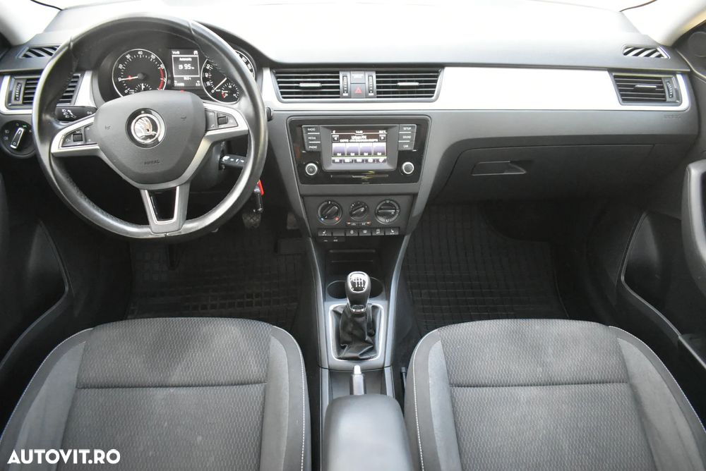 Skoda RAPID 1.2 TSI Ambition - 12