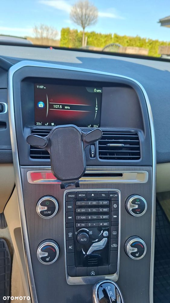 Volvo XC 60 T6 Geartronic Momentum - 18