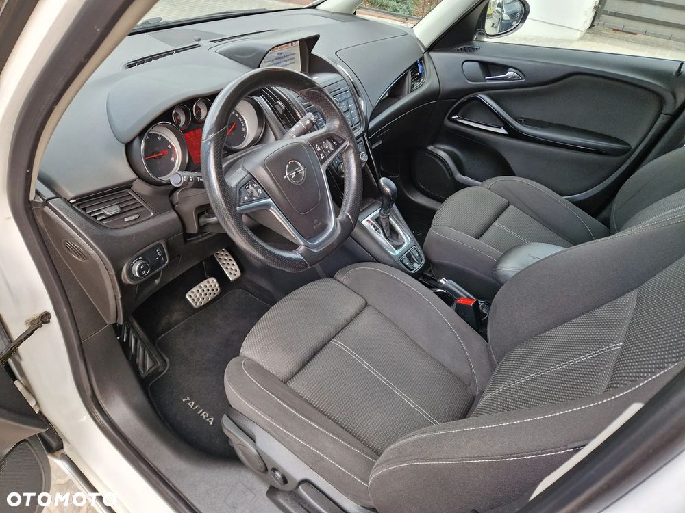 Opel Zafira - 15
