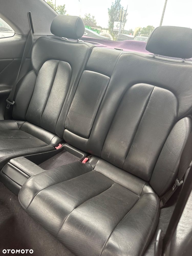 Mercedes-Benz CLK - 15